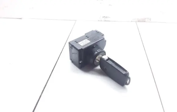 Volkswagen Touareg I Ignition lock 3D0905865C 33300101