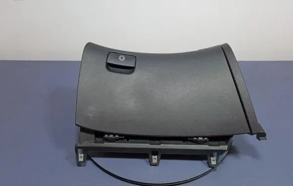 Hyundai i30 Glove box 84541-2L000