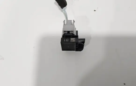 Renault Megane IV Airbag deployment crash/impact sensor 988337713R 988337713