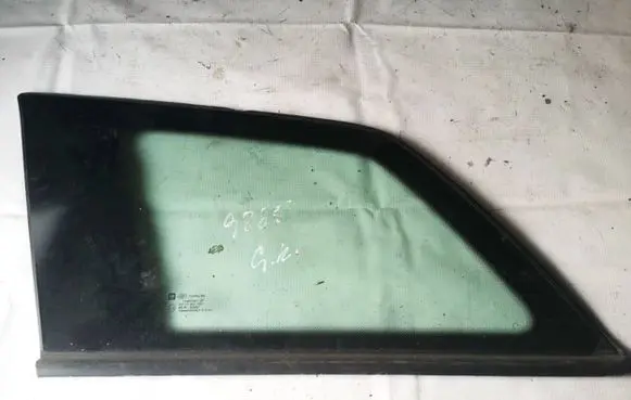 Opel Astra H Rear side window as2