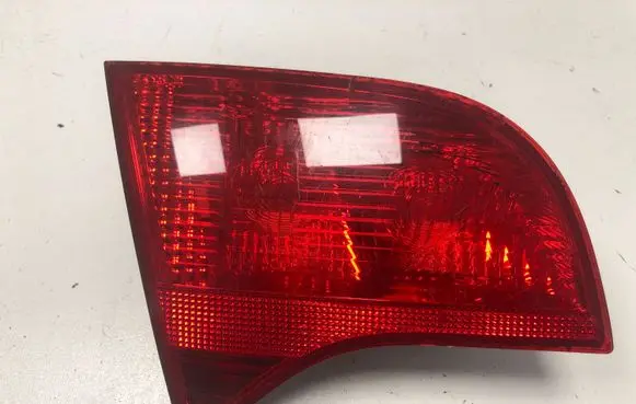 Audi A4 S4 B7 8E 8H Tailgate rear/tail lights 8E9945093