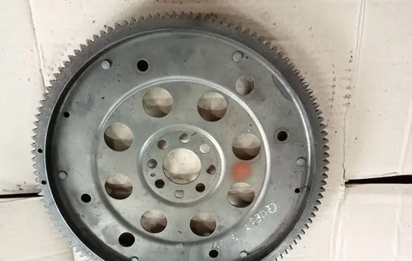 Nissan Quest Flywheel bolts 0000