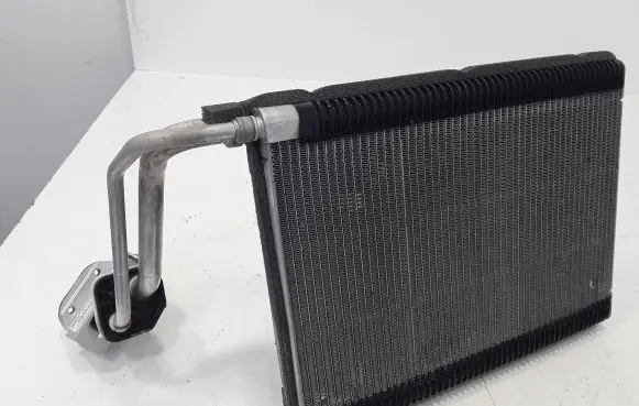BMW 3 F30 F35 F31 Air conditioning (A/C) radiator (interior) T1012980H