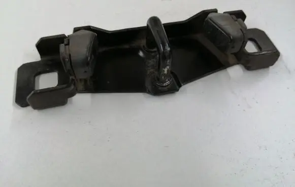 Ford Focus Trunk lock loop 