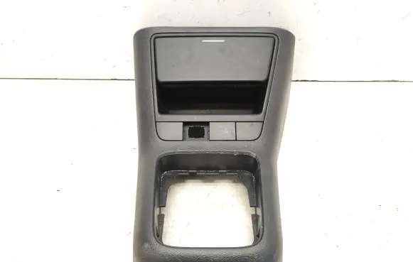 Volkswagen Golf Plus Car ashtray 5M1857961E 5M1857307C 5M1863487G
