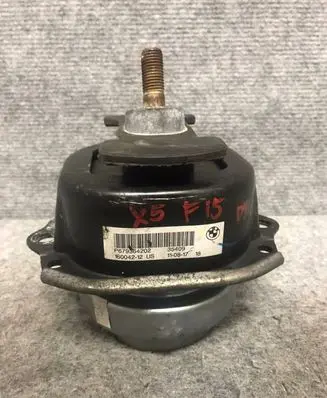 BMW X5M F85 Engine mount bracket 6793642