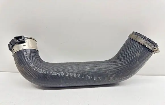 Volvo V40 Intercooler hose/pipe 31422380 31367467