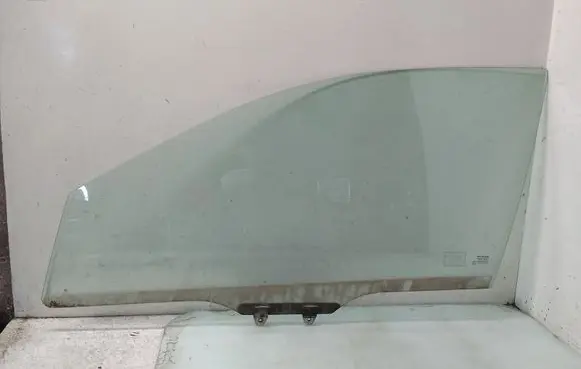 Honda Civic Front door window glass four-door 43R009007
