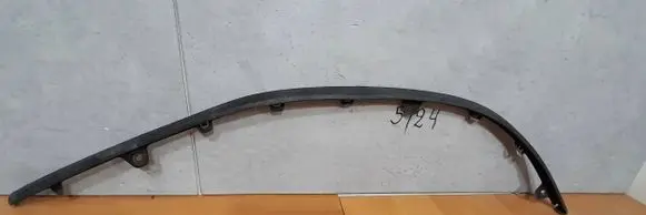 Toyota Corolla Verso AR10 Front bumper lip MIA11787