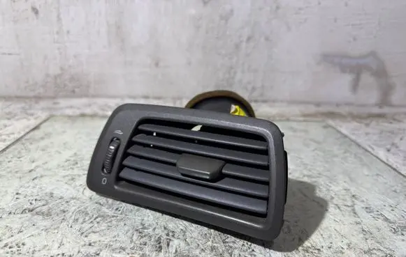 Volvo S60 Dashboard side air vent grill/cover trim 3409375