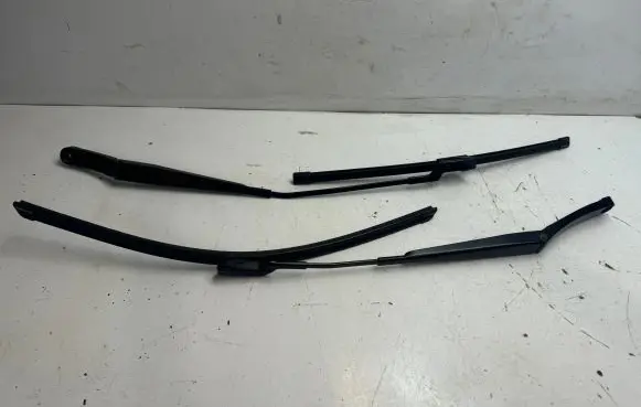 Volkswagen Tiguan Allspace Windshield/front glass wiper blade 5NN955409A 5NN955410A