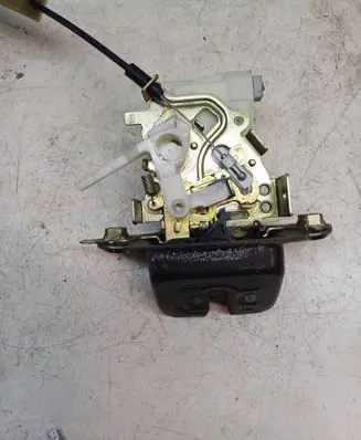 Subaru Outback Tailgate/trunk/boot lock/catch/latch 4N15