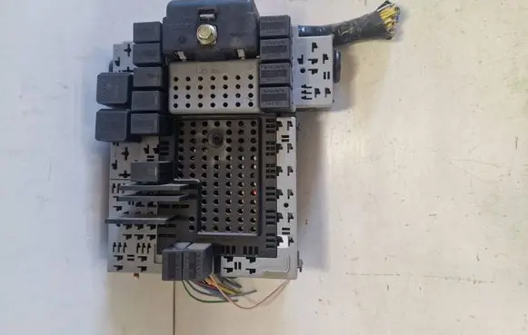 Volvo V70 Comfort/convenience module 9452778