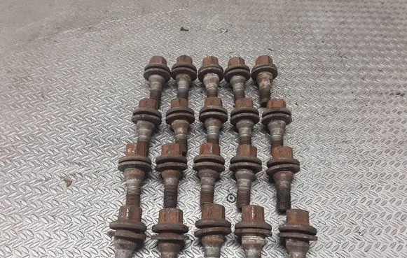 Peugeot 407 Nuts/bolts 