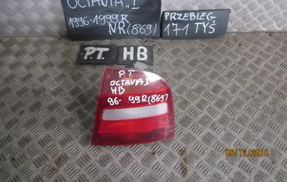 Skoda Octavia Mk1 (1U) Rear/tail lights 1V6945112