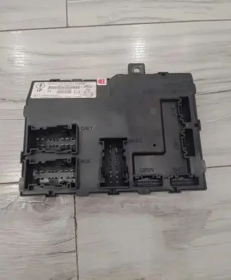 Ford Fiesta Comfort/convenience module 8V51-15K600-CJ