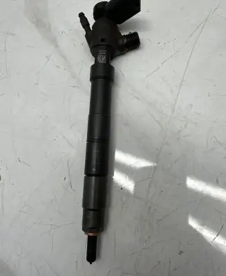 Audi A3 S3 8V Fuel injector 04L130277AN 049301317H