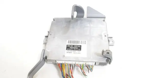 Toyota Prius (XW20) Engine control unit/module 2751009521 8966147170