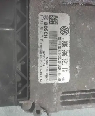 Skoda Octavia Mk2 (1Z) Engine control unit/module 03G906021TG 03G906021AB 0281014715