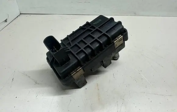 BMW 3 E90 E91 Turbine electric control actuator 730314