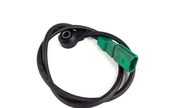 Audi A4 S4 B6 8E 8H Detonation knock sensor 07d905377