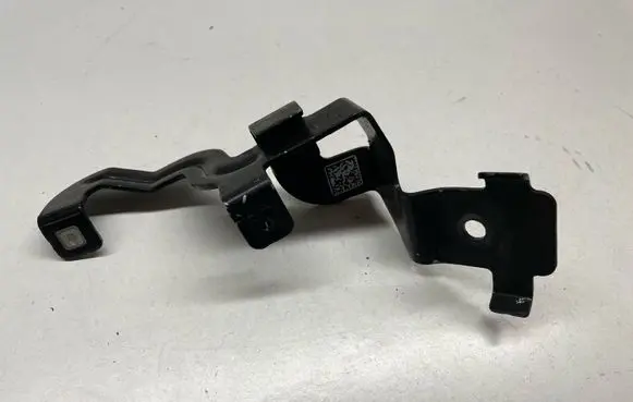 Audi A7 S7 4G Radiator mount bracket 4G0121214AC