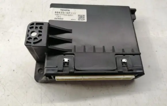 Toyota Verso Air conditioning/heating control unit 886500F111 MB177002201