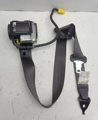 Honda FR-V Front seatbelt