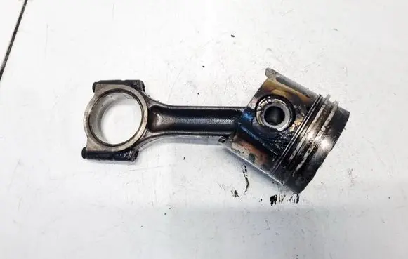 Renault Laguna II Piston with connecting rod 