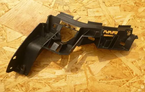 Volkswagen Golf Plus Rear bumper mounting bracket 5M0807394A