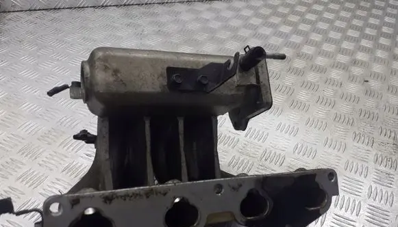 Hyundai Getz Intake manifold