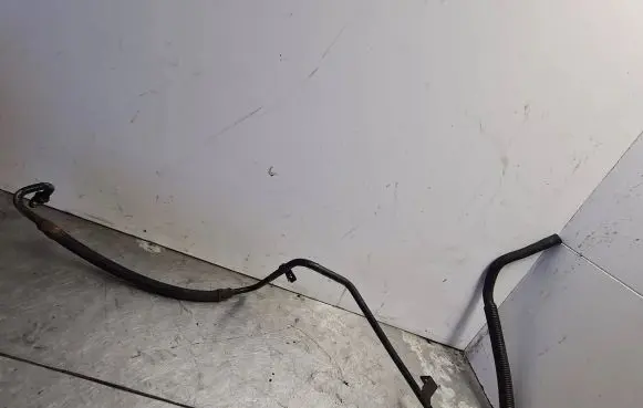 Volkswagen Multivan T4 Power steering hose/pipe/line