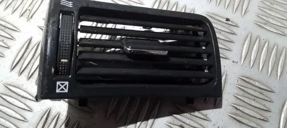 Toyota Avensis T250 Dash center air vent grill 8518c