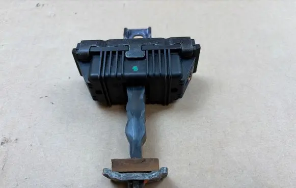 BMW 3 E92 E93 Front door check strap stopper