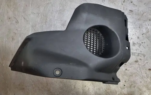 Toyota Yaris Hybrid/electric vehicle battery fan 