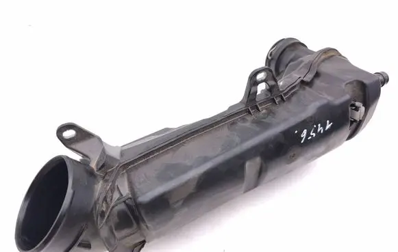BMW 2 Active Tourer U06 Intake resonator 8489423 13718489423