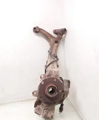 Volkswagen PASSAT B5 Front wheel hub spindle knuckle 8D0407258S
