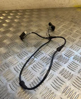 Mercedes-Benz E W213 Front ABS sensor wiring A2135403705