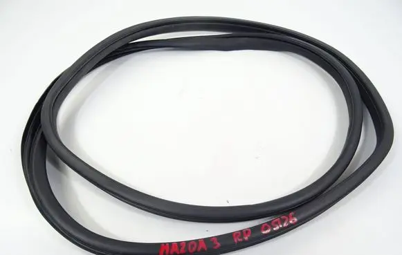 Mazda 3 II Front door rubber seal 