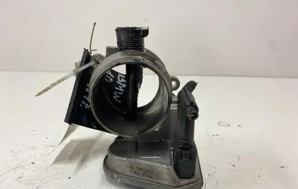 BMW 1 E81 E87 Throttle valve 780437302