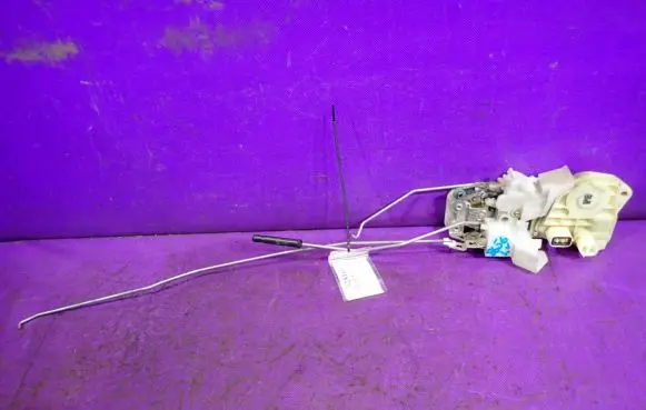 Honda Jazz Front door lock 040622