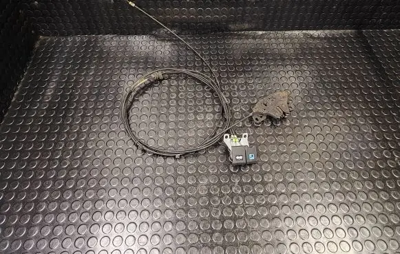Nissan Leaf I (ZE0) Engine bonnet/hood lock release cable 