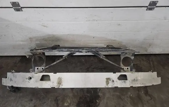 BMW 6 E63 E64 Radiator support slam panel