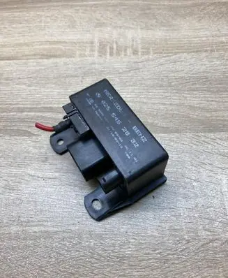 Mercedes-Benz A W168 Glow plug pre-heat relay 0255452832