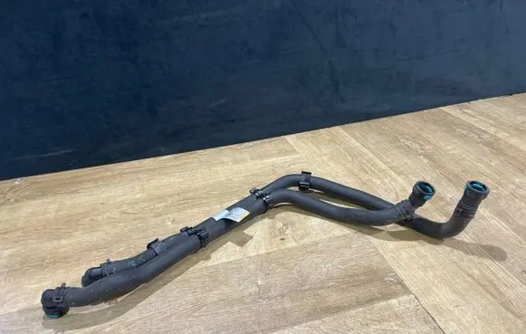 Jaguar F-Pace Engine coolant pipe/hose GX7318C266AE C72GC 05032018