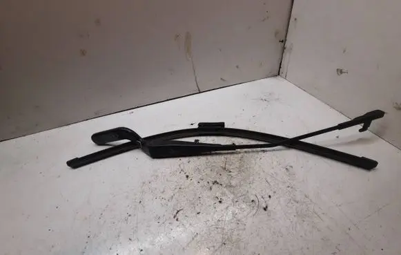Ford Focus C-MAX Front wiper blade arm 3m5117526