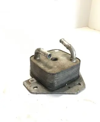 Mitsubishi Outlander Oil filter mounting bracket 