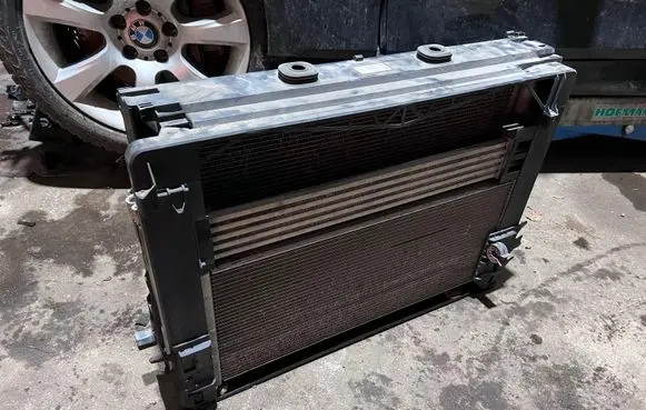 BMW 7 F01 F02 F03 F04 Radiator set C431021 7575395 R2781010