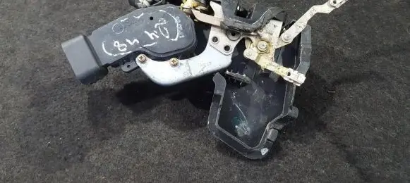 Toyota Camry Front door lock