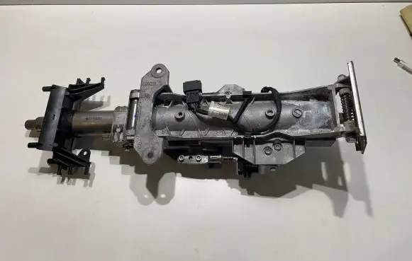 BMW X5 F15 Steering wheel axle 746773